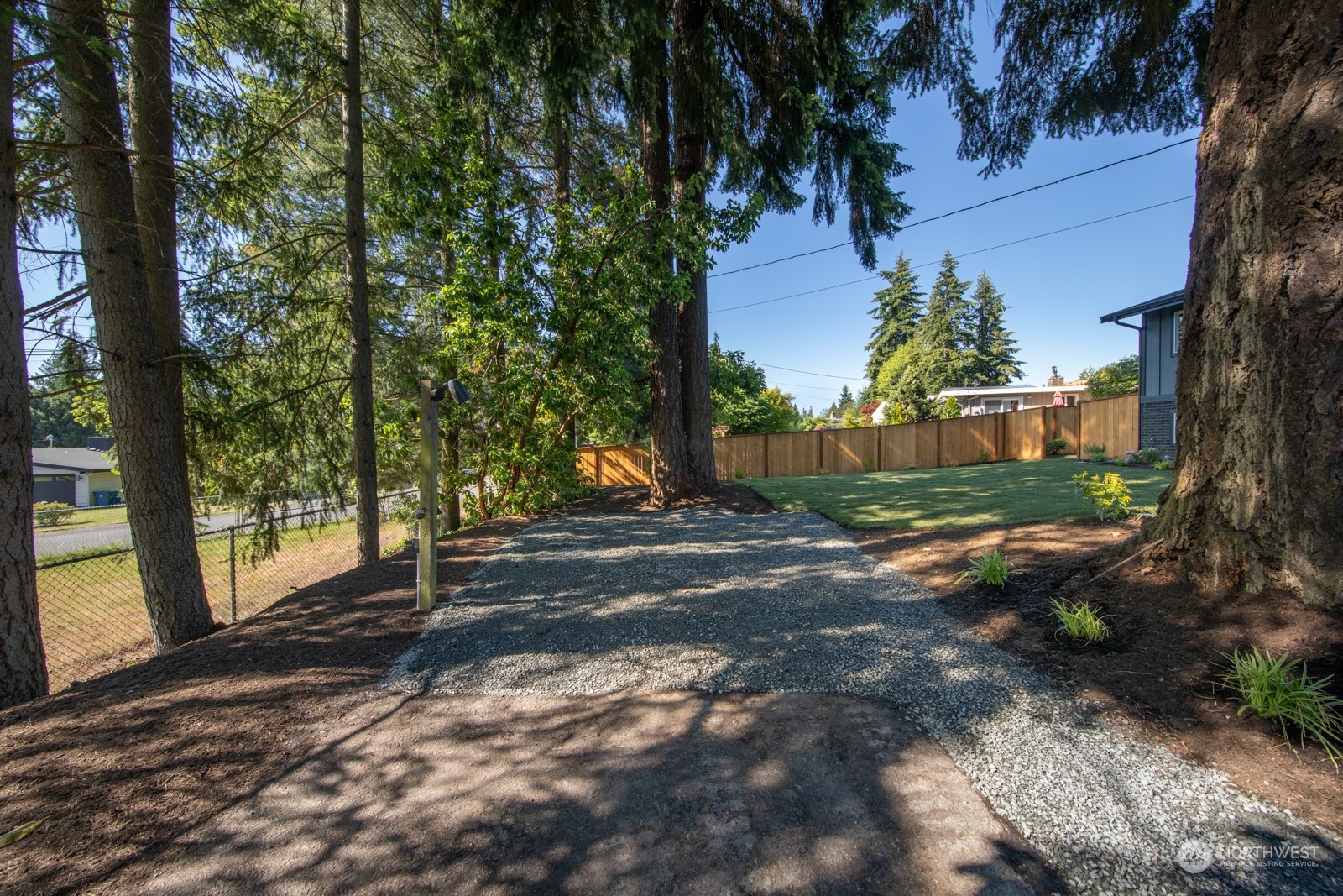 7909 199th Street Southwest Edmonds, WA 98026 - Photo 28 of 29 Gallery Image 28