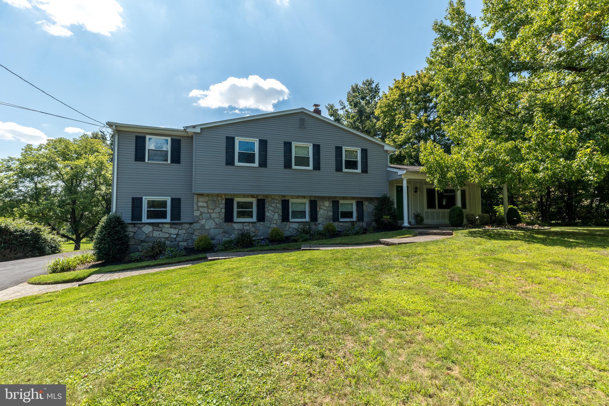 3184 Berkshire Road Doylestown, PA 18902 - Photo 5 of 54