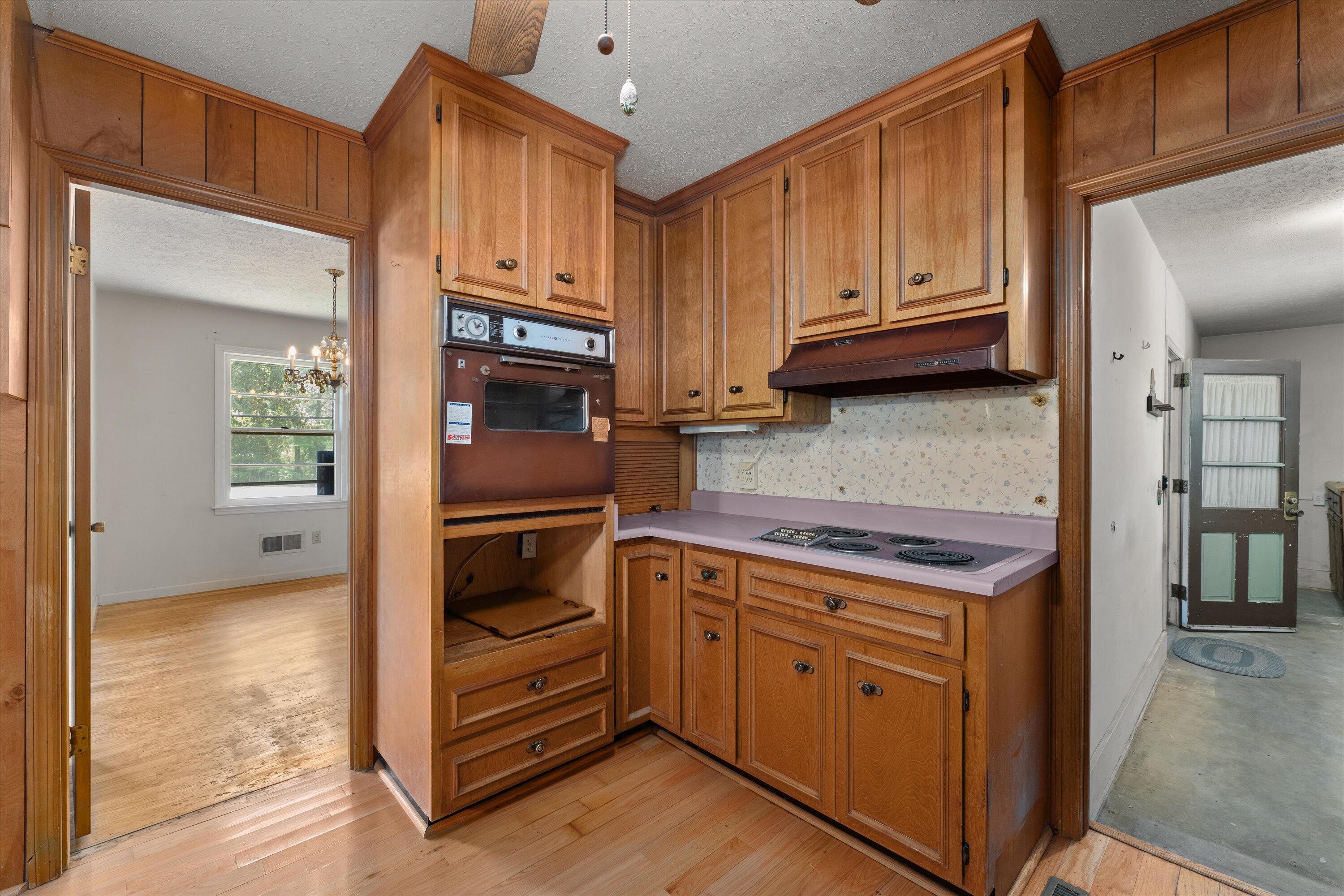 1914 Pine Log Road Aiken, SC 29803 - Photo 19 of 49 36-P1709979