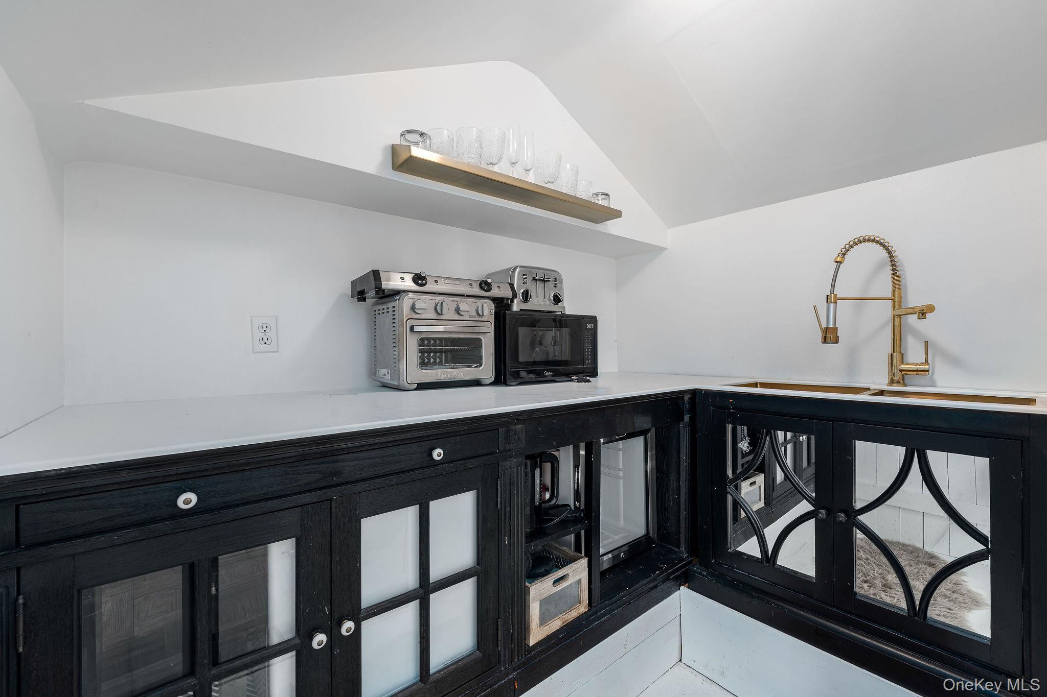 1 Gazon Road Shelter Island, NY 11964 - Photo 22 of 35 a view of a hallway with seating area