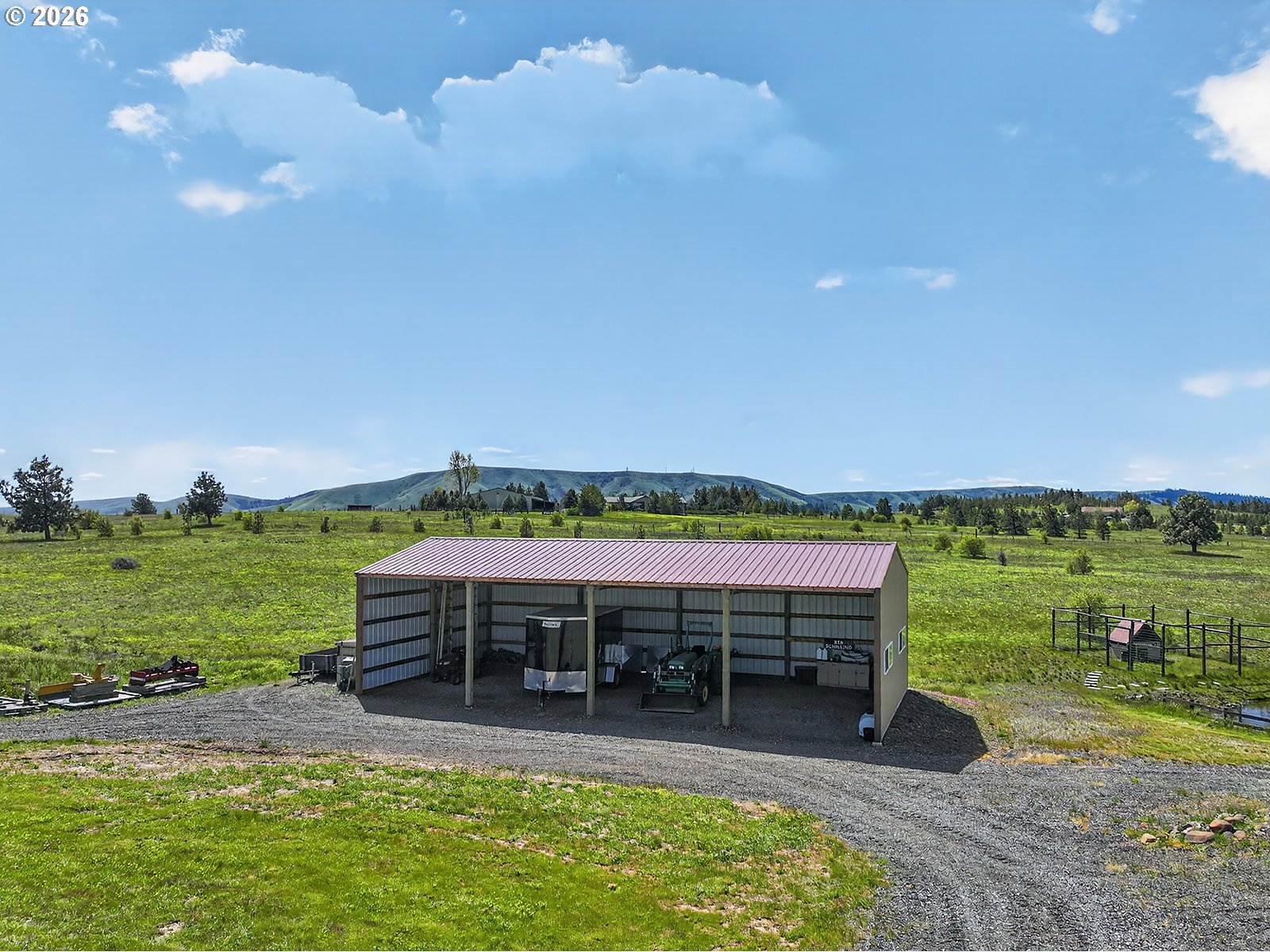 250 Schilling Road Lyle, WA 98635 - Photo 36 of 46 a view of a big yard with plants and large tree