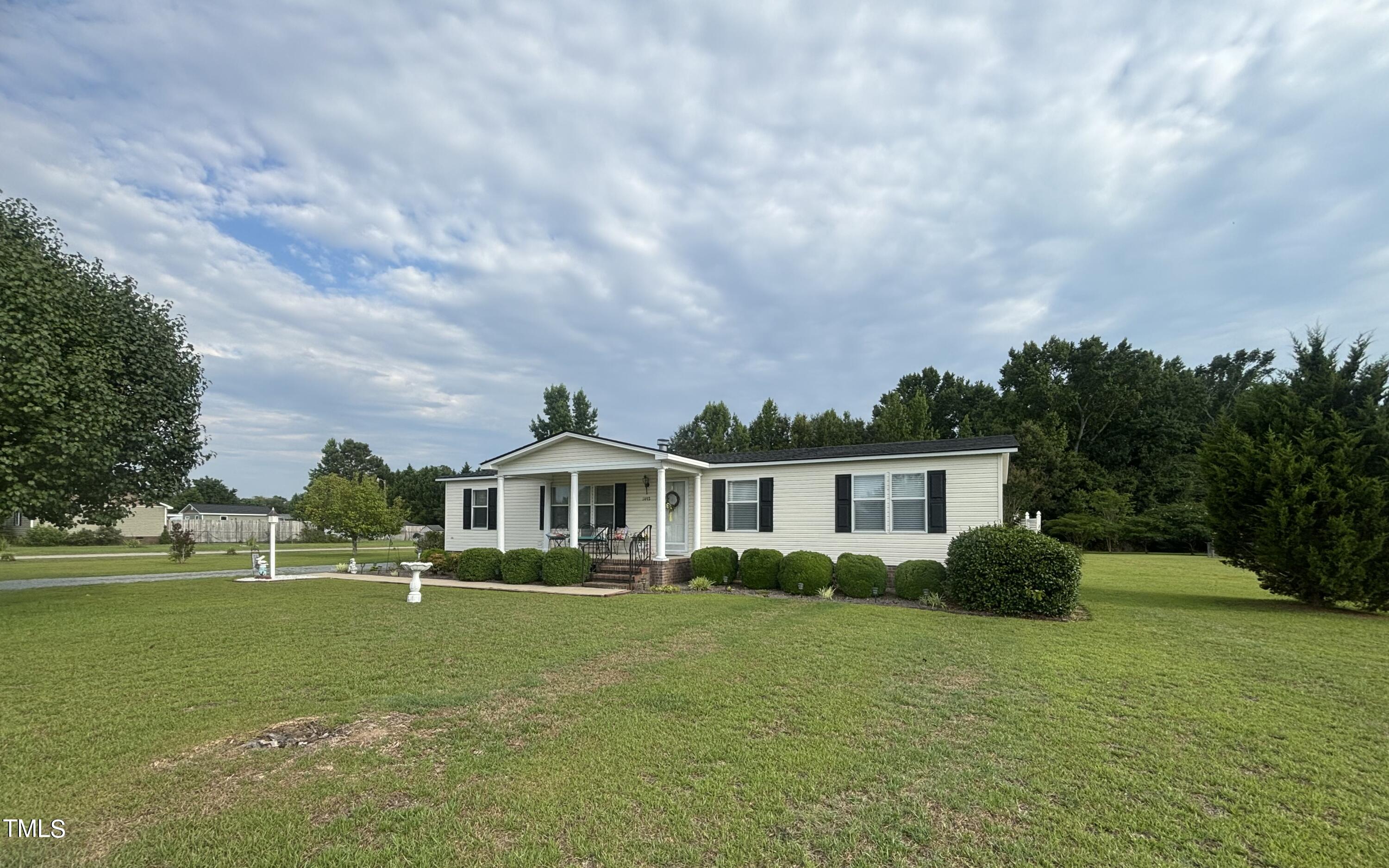 1492 Evans Road Princeton, NC 27569 - Photo 2 of 26 Front Yard