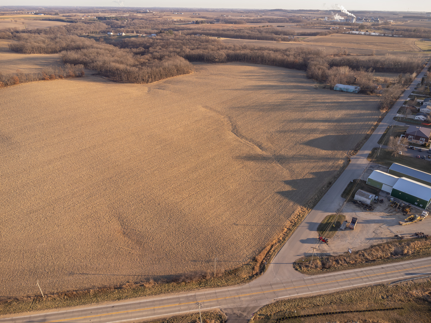 5753 North Shippee Road Lena, IL 61048 - Photo 2 of 14 a view of ocean