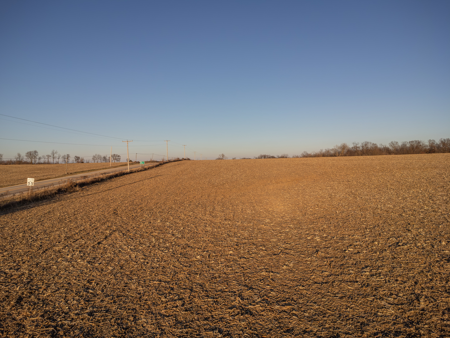5753 North Shippee Road Lena, IL 61048 - Photo 8 of 14 a view of an ocean