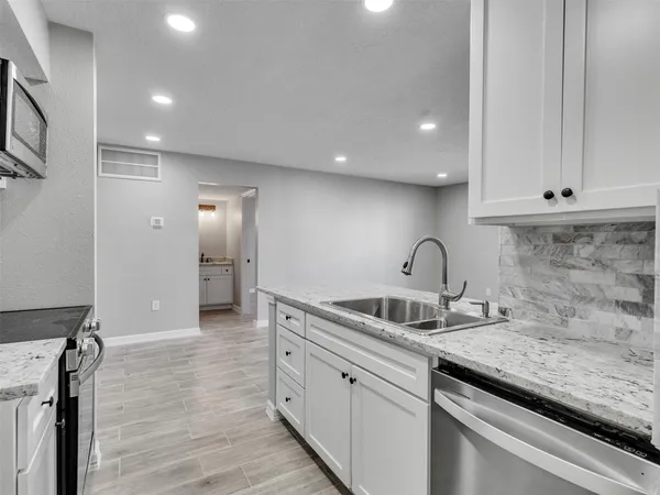 $1,425 | 260 El Dorado Boulevard, Unit 1610, Houston, TX 77598