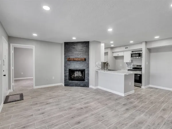 $1,425 | 260 El Dorado Boulevard, Unit 1610, Houston, TX 77598