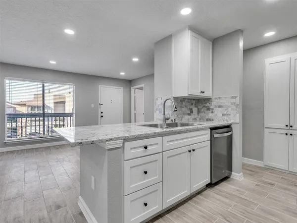 $1,425 | 260 El Dorado Boulevard, Unit 1610, Houston, TX 77598