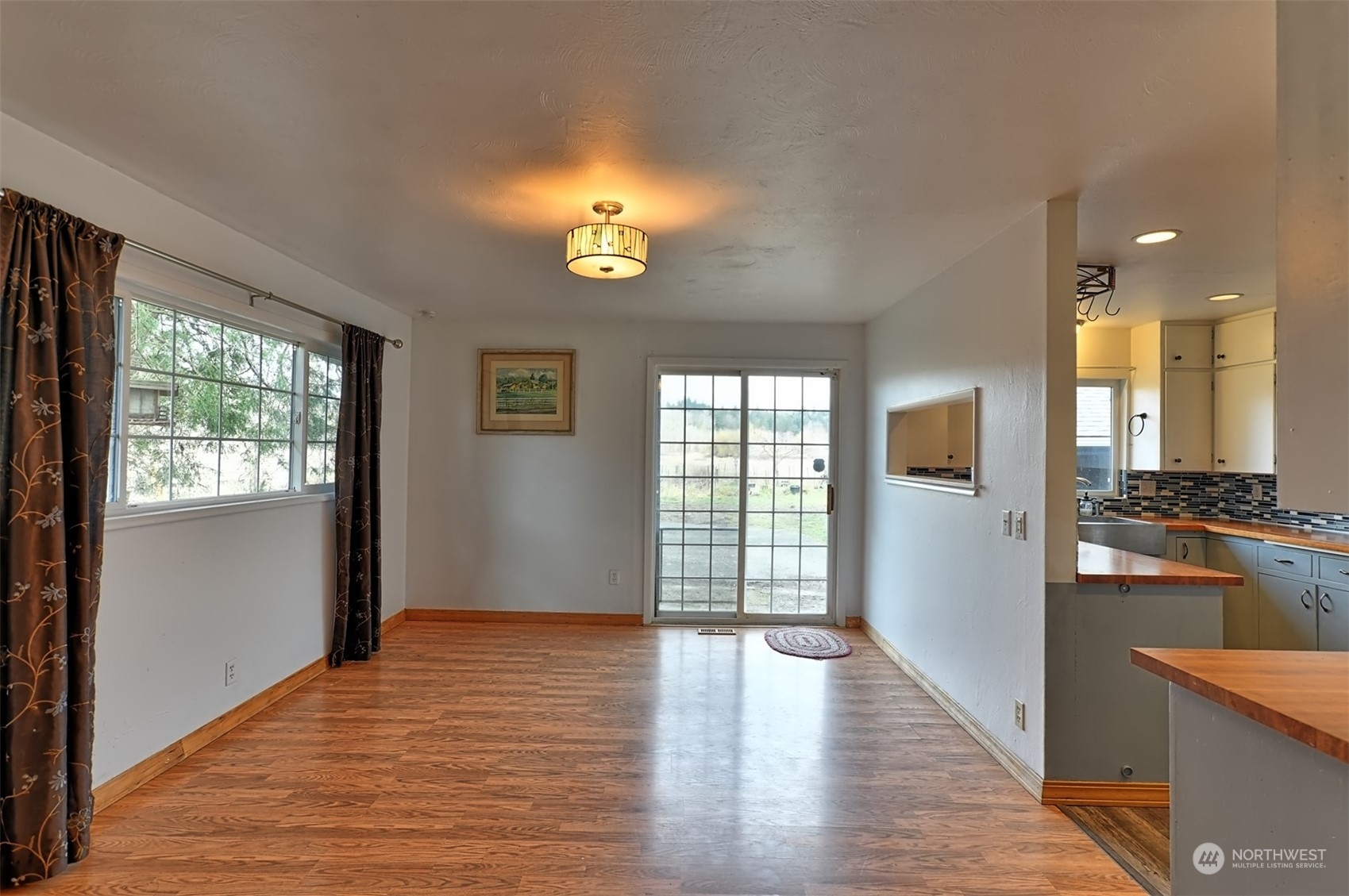 15319 Roosevelt Road Snohomish, WA 98290 - Photo 12 of 34 Gallery Image 12