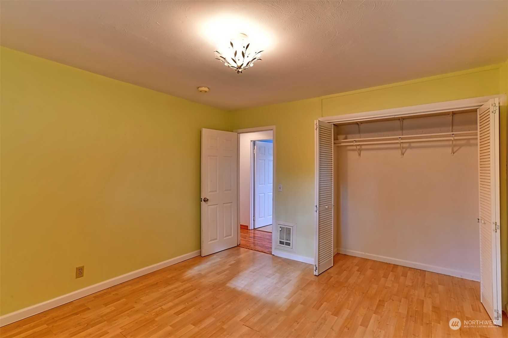 15319 Roosevelt Road Snohomish, WA 98290 - Photo 17 of 34 Gallery Image 17
