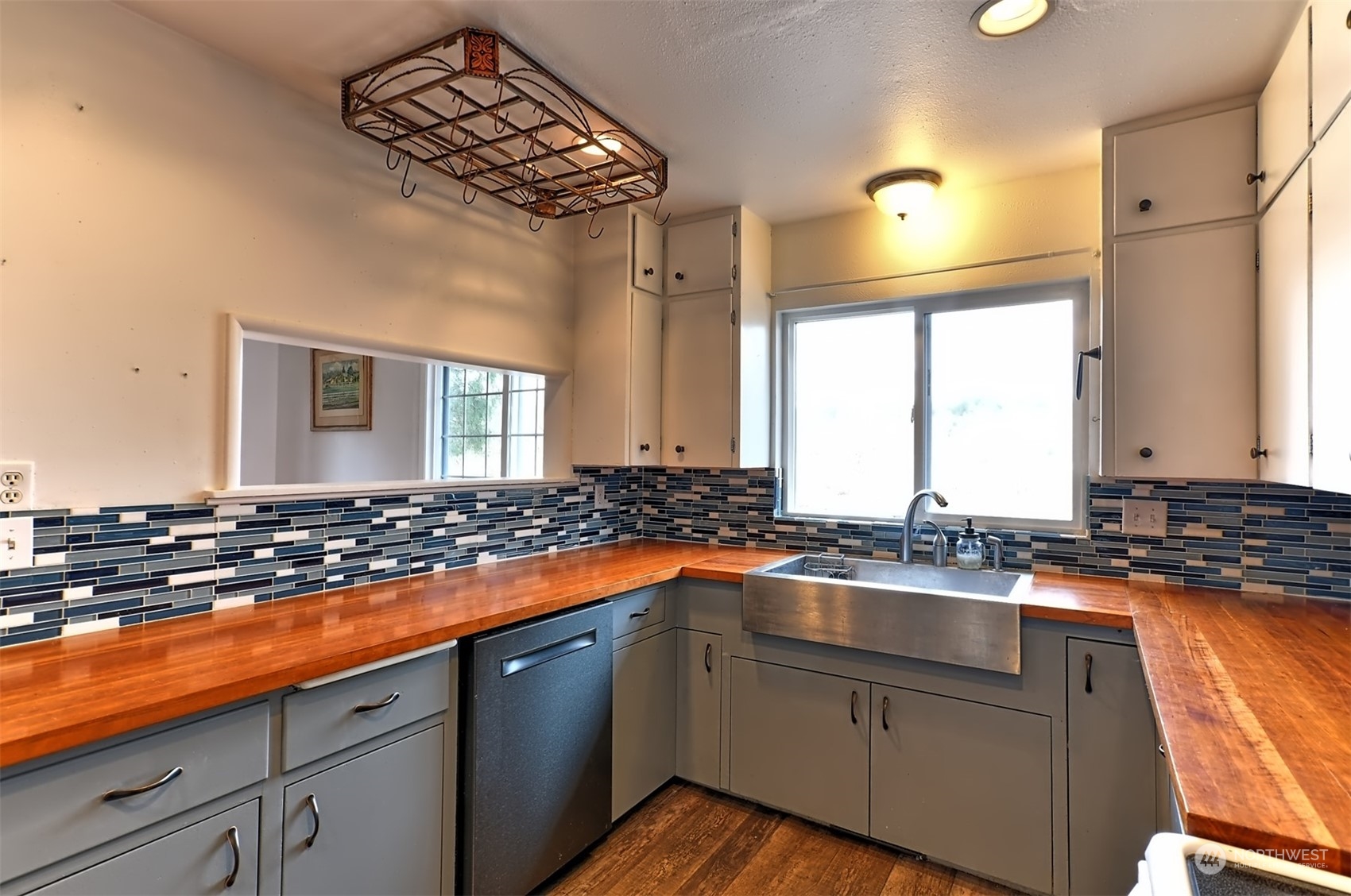 15319 Roosevelt Road Snohomish, WA 98290 - Photo 9 of 34 Gallery Image 9