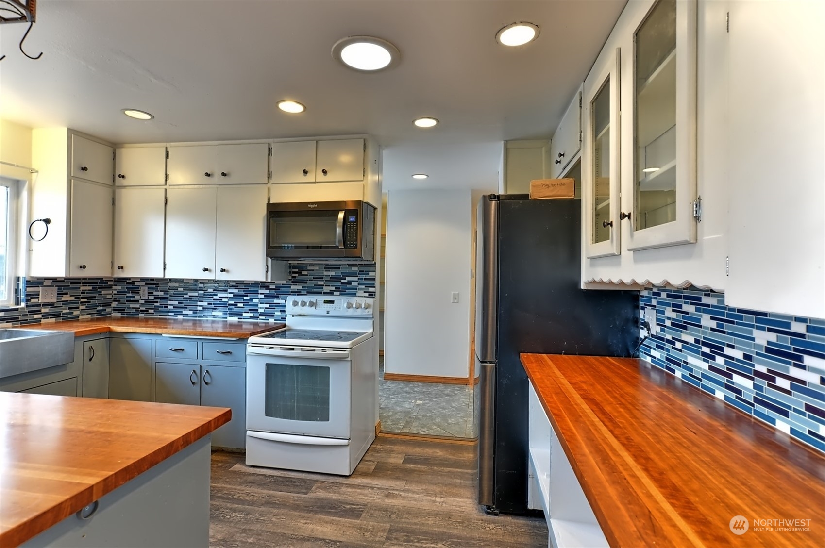 15319 Roosevelt Road Snohomish, WA 98290 - Photo 10 of 34 Gallery Image 10