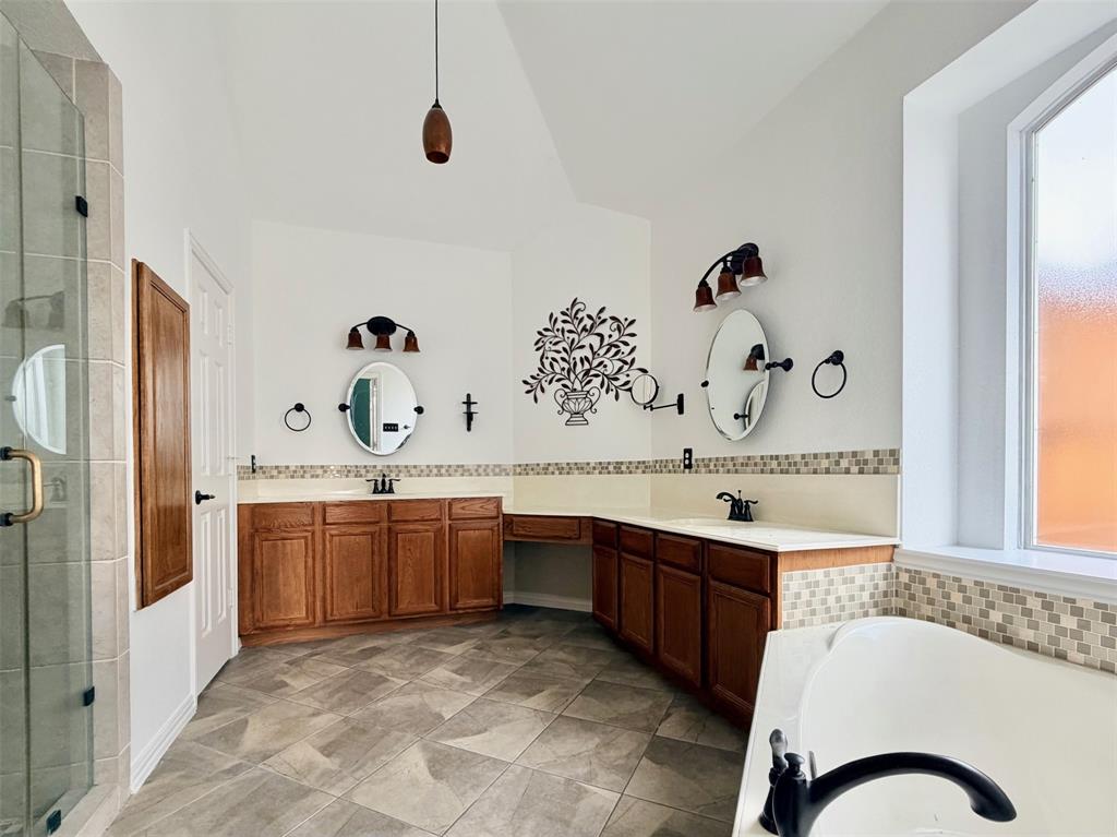 2308 Windy Ridge Court Plano, TX 75025 - Photo 14 of 31