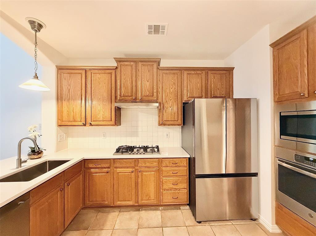 2308 Windy Ridge Court Plano, TX 75025 - Photo 5 of 31