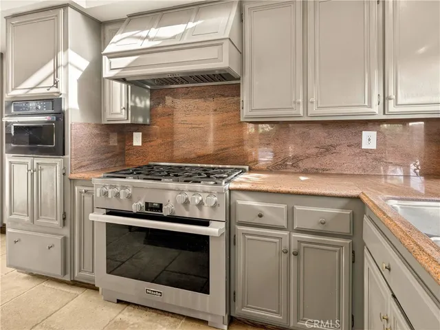 $995,000 | 27149 Highlands, Valencia, CA 91354