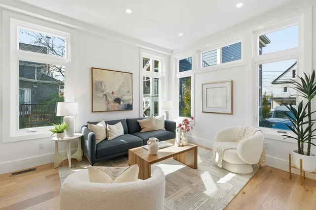 $1,150,000 | 35 Richardson Street, Unit 4, Somerville, MA 02145