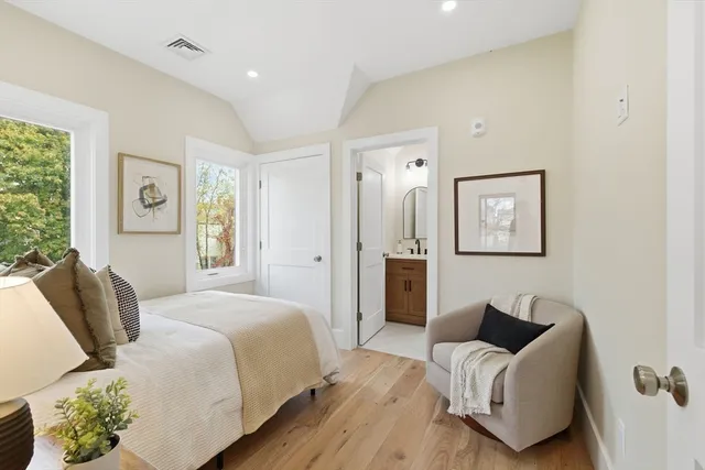 $1,150,000 | 35 Richardson Street, Unit 4, Somerville, MA 02145