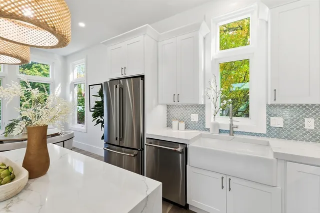 $1,150,000 | 35 Richardson Street, Unit 4, Somerville, MA 02145