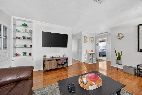 $425,000 | 2427 Northeast Center Street, Jensen Beach, FL 34957