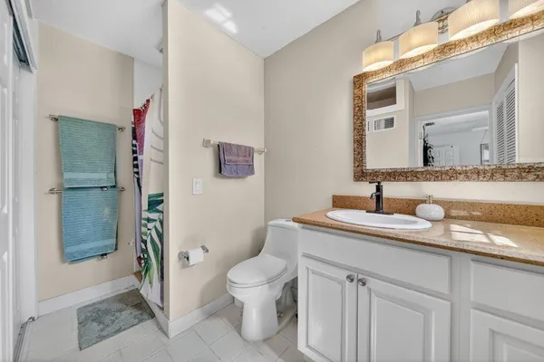 $425,000 | 2427 Northeast Center Street, Jensen Beach, FL 34957