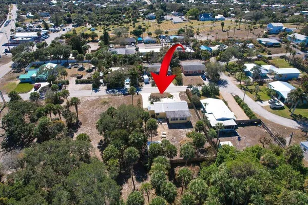 $425,000 | 2427 Northeast Center Street, Jensen Beach, FL 34957