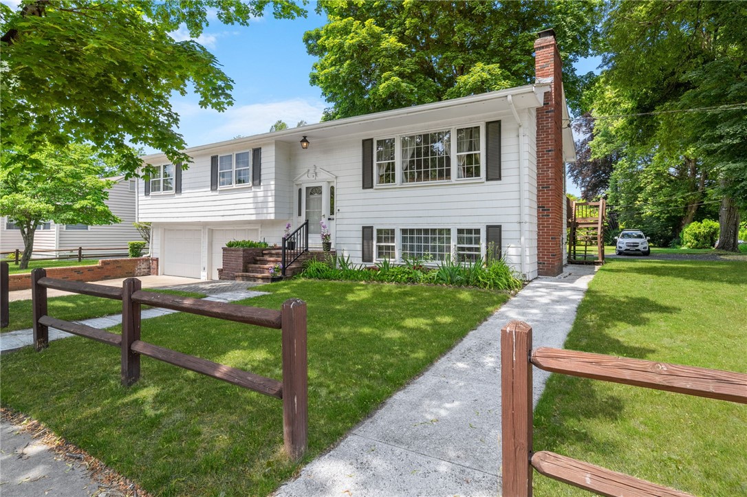 9 Katherine Road Woonsocket, RI 02895 - Photo 2 of 37