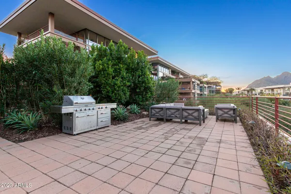 $6,500 | 7161 East Rancho Vista Drive, Unit 4014, Scottsdale, AZ 85251