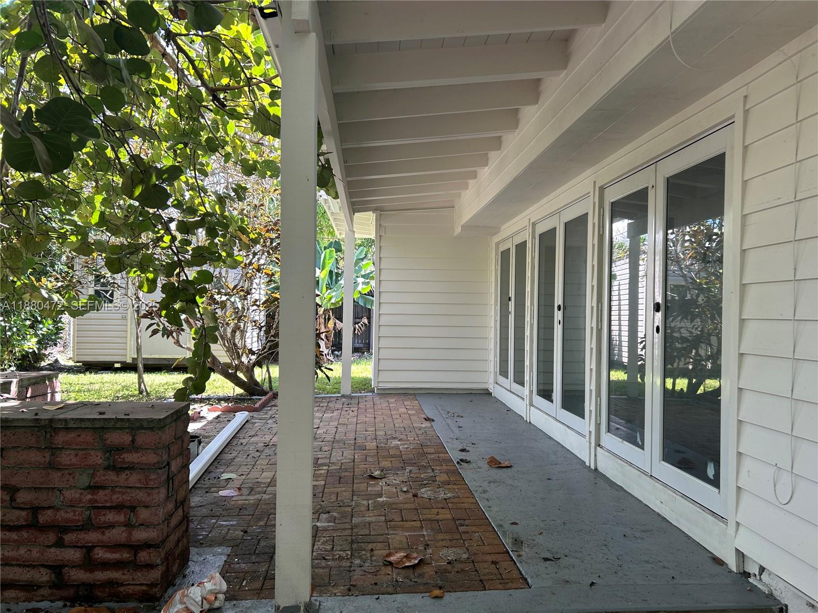 6395 Southwest 42nd Terrace Miami, FL 33155 - Photo 18 of 22 Photo 18