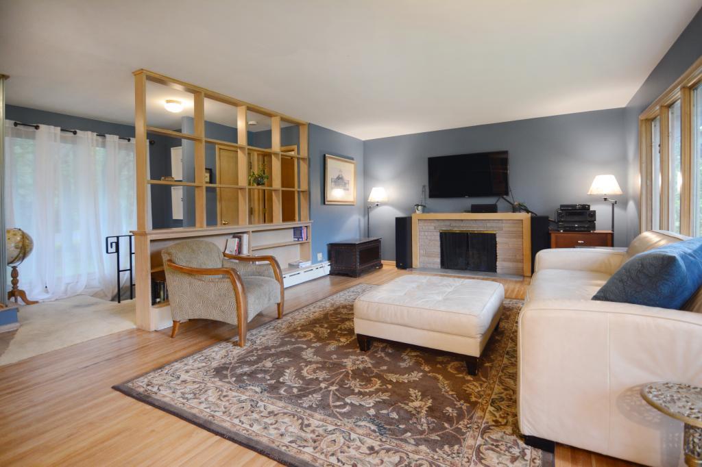 14 Duck Pass Road North Oaks, MN 55127 - Photo 3 of 17 Gallery Image 3