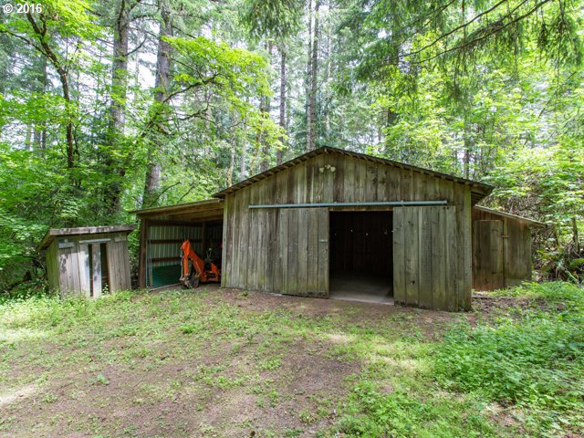 51501 Northwest Hayward Road Manning, OR 97125 - Photo 8 of 30 Shop
