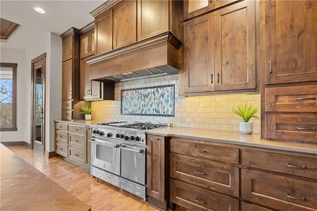 $1,300,000 | 2808 Northwest Nutall Court, Lee's Summit, MO 64081