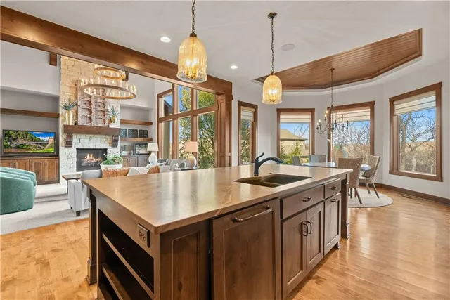 $1,300,000 | 2808 Northwest Nutall Court, Lee's Summit, MO 64081