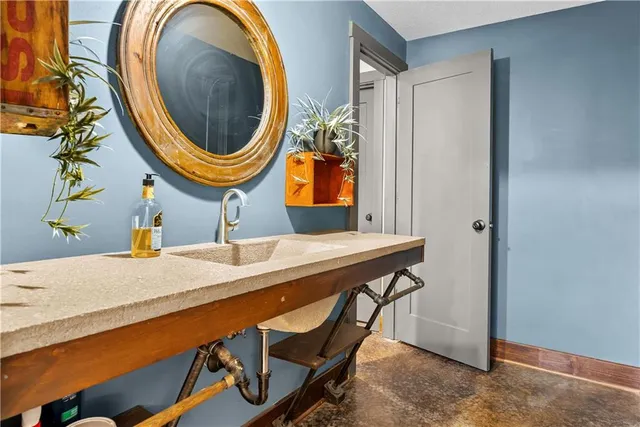 $1,300,000 | 2808 Northwest Nutall Court, Lee's Summit, MO 64081