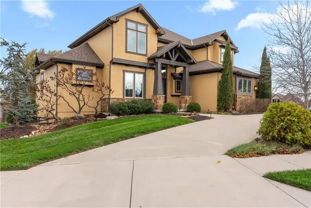 $1,300,000 | 2808 Northwest Nutall Court, Lee's Summit, MO 64081