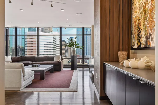 $630,000 | 201 South 11th Street, Unit 1120, Minneapolis, MN 55403