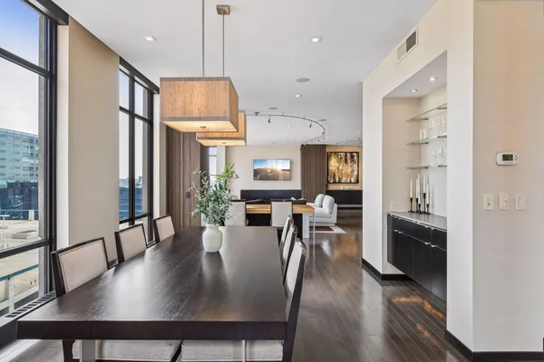 $630,000 | 201 South 11th Street, Unit 1120, Minneapolis, MN 55403