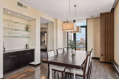 $630,000 | 201 South 11th Street, Unit 1120, Minneapolis, MN 55403