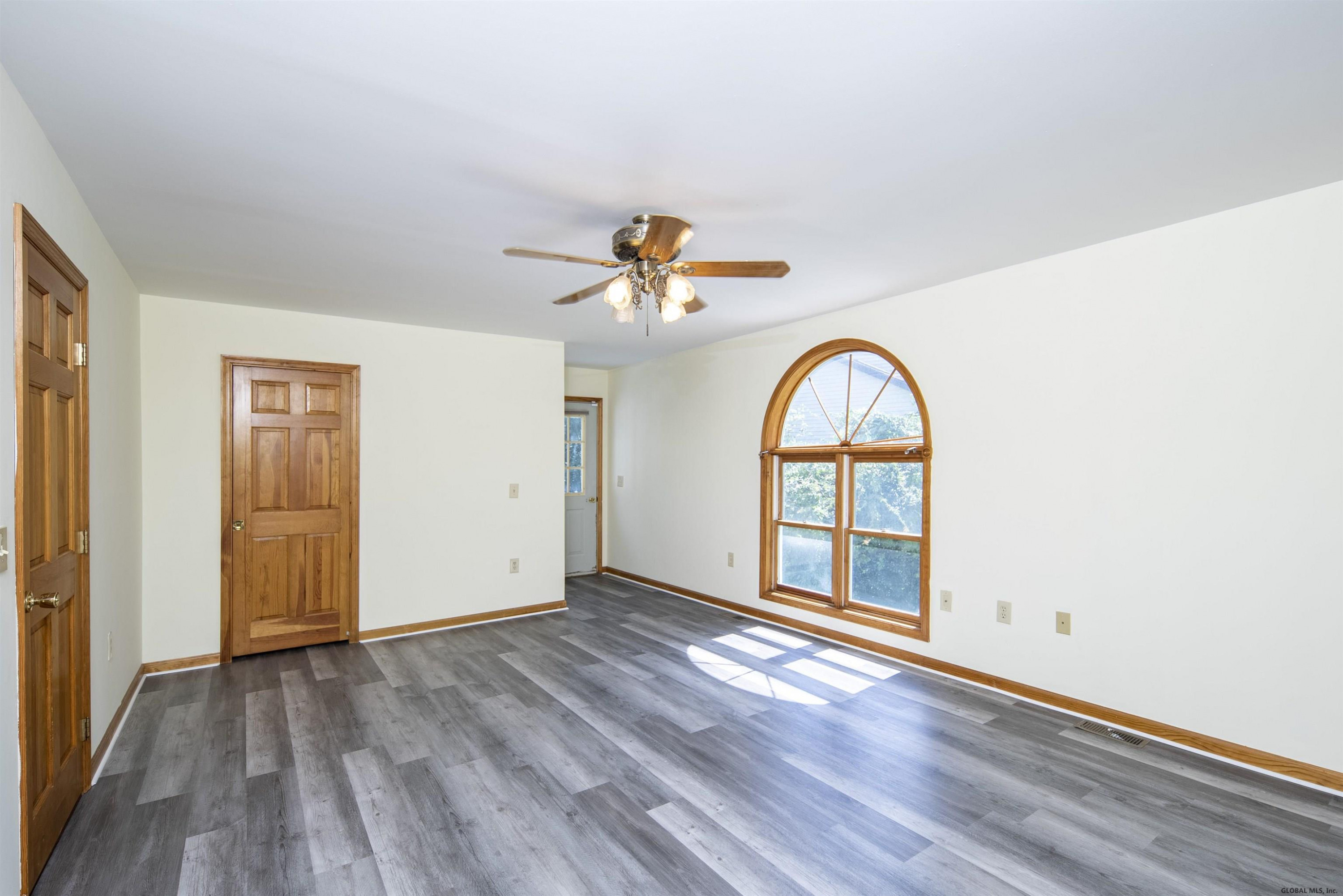 39 Abby Road Colonie, NY 12110 - Photo 18 of 28 Photo 18
