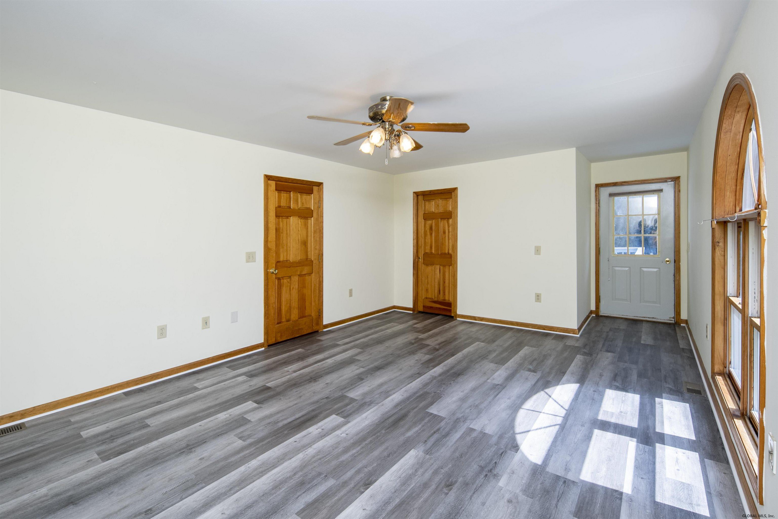 39 Abby Road Colonie, NY 12110 - Photo 19 of 28 Photo 19