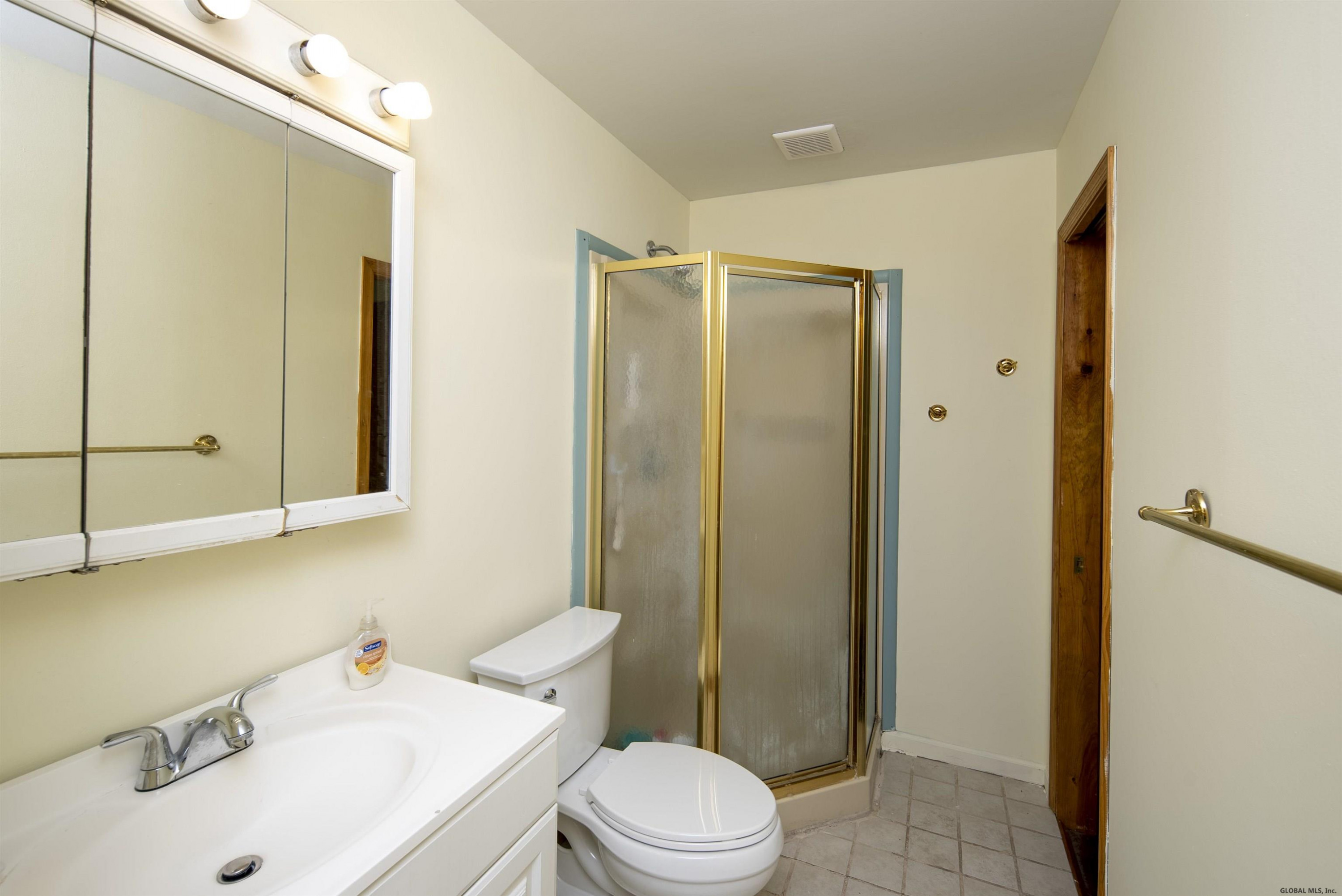 39 Abby Road Colonie, NY 12110 - Photo 20 of 28 Photo 20