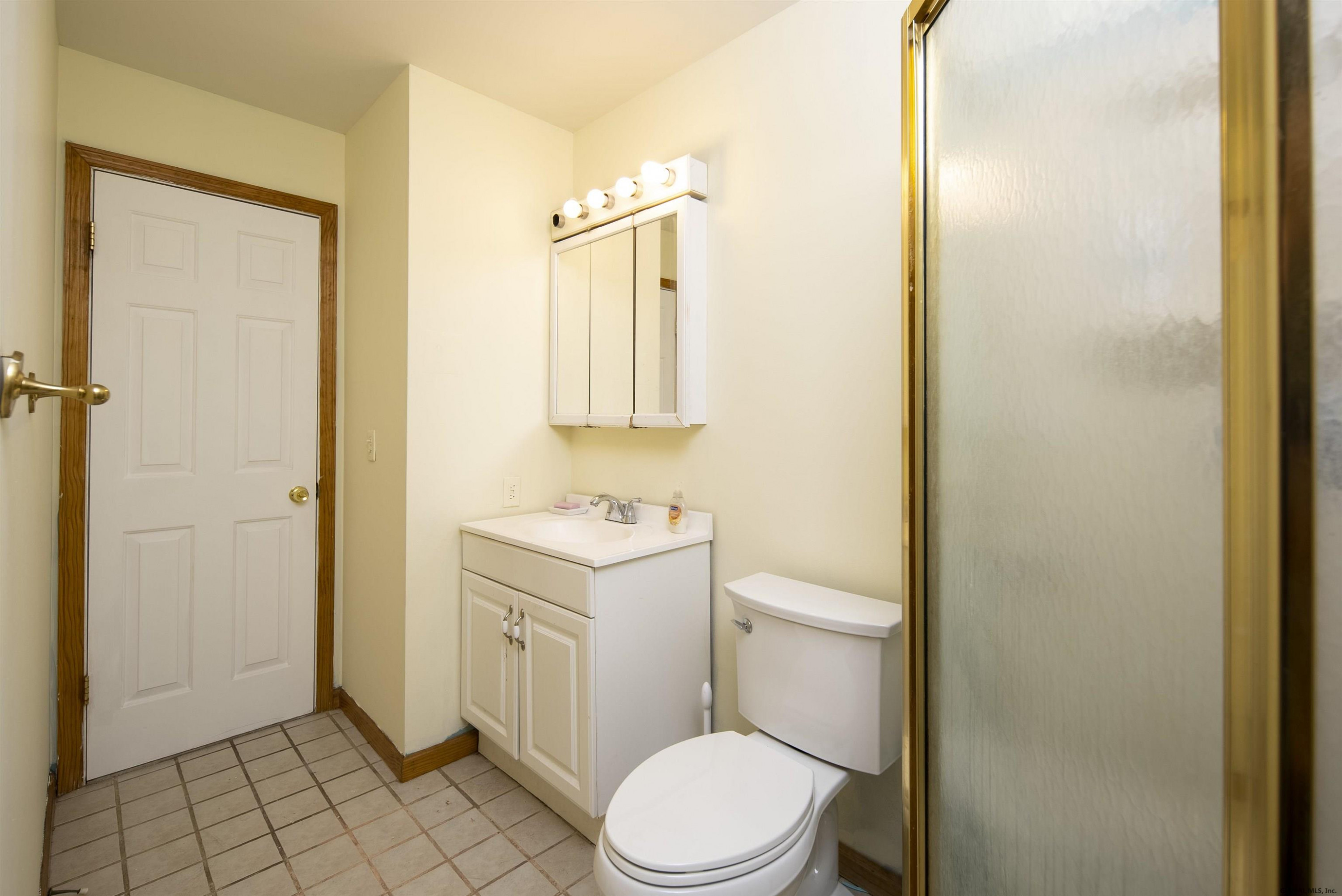 39 Abby Road Colonie, NY 12110 - Photo 21 of 28 Photo 21