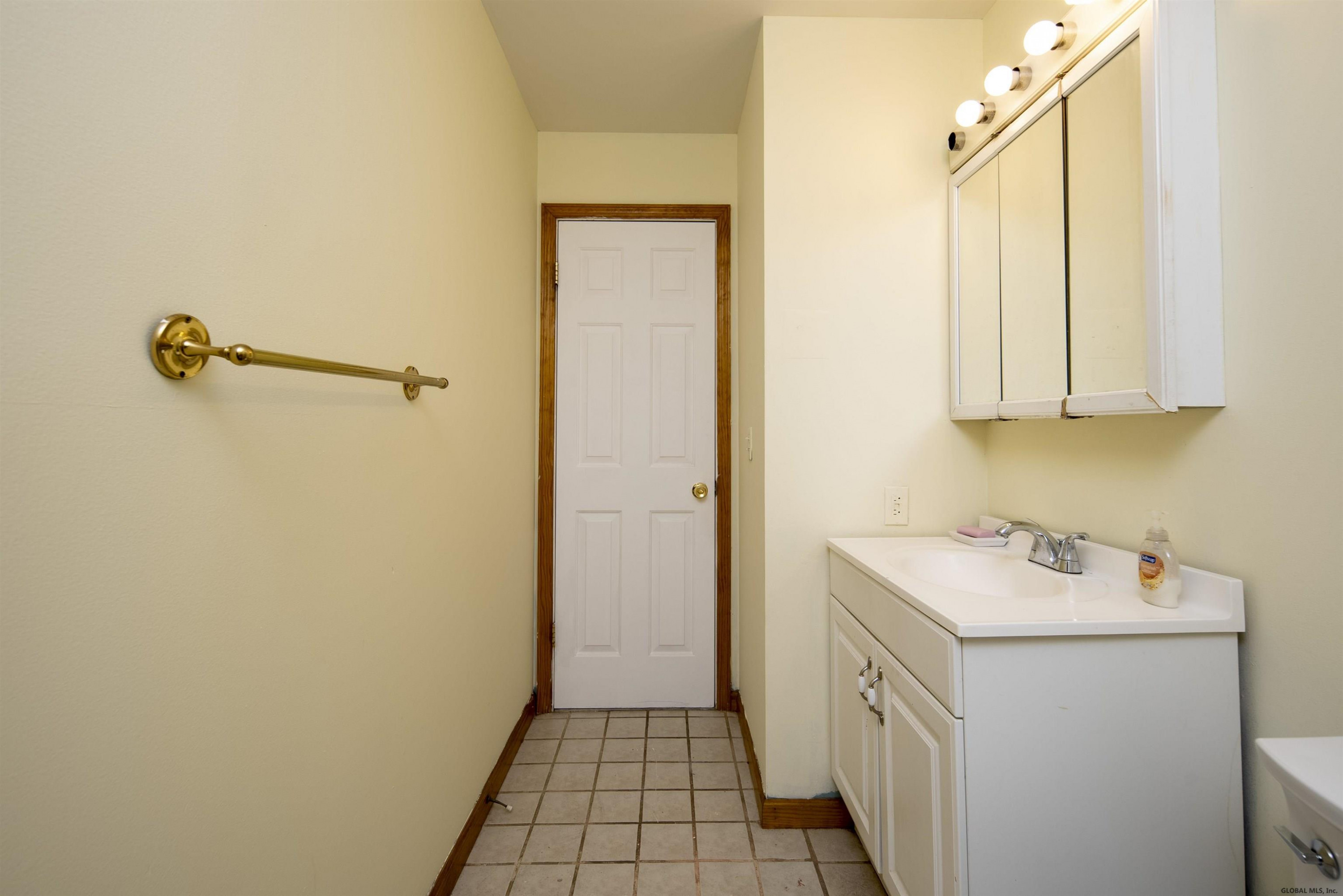 39 Abby Road Colonie, NY 12110 - Photo 22 of 28 Photo 22