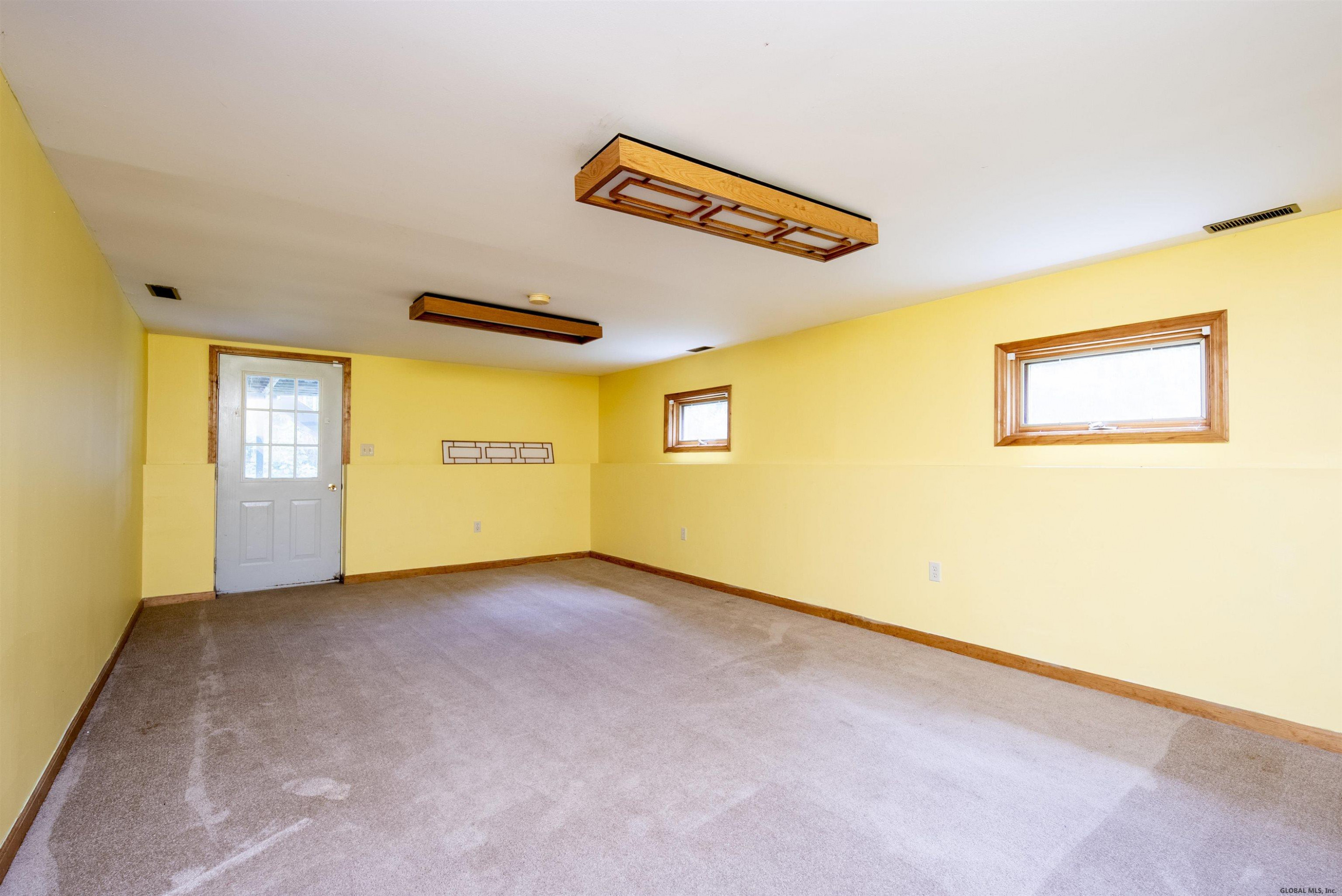 39 Abby Road Colonie, NY 12110 - Photo 25 of 28 Photo 25