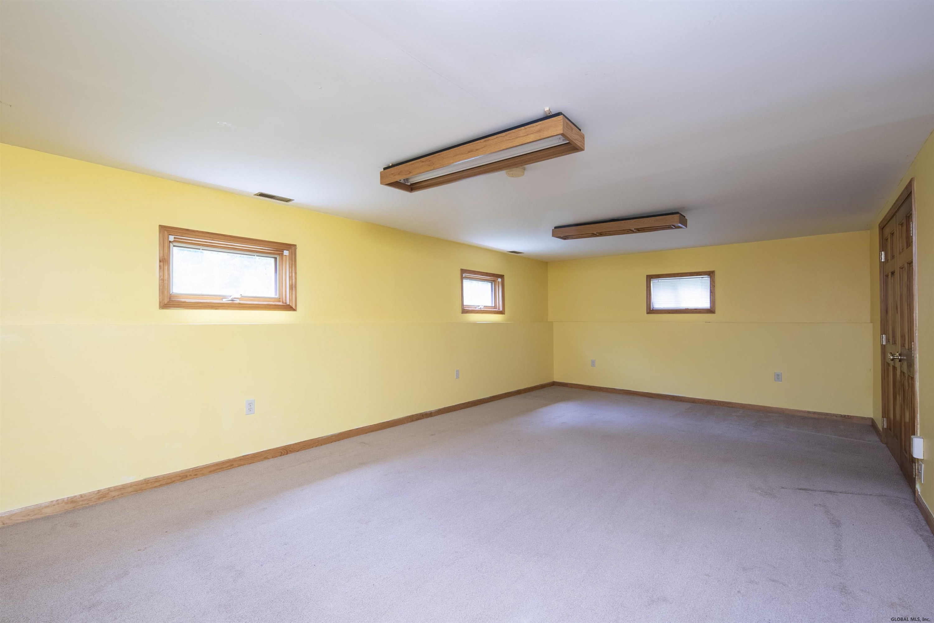 39 Abby Road Colonie, NY 12110 - Photo 26 of 28 Photo 26