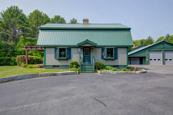 $613,200 | 558 Norway Road, Harrison, ME 04040
