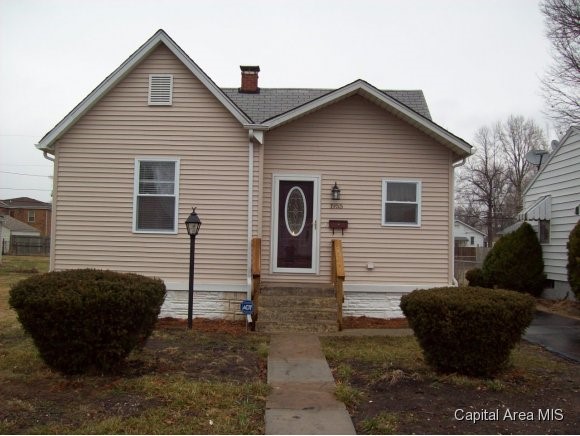 1955 East Converse Street Springfield, IL 62702 - Photo 1 of 14