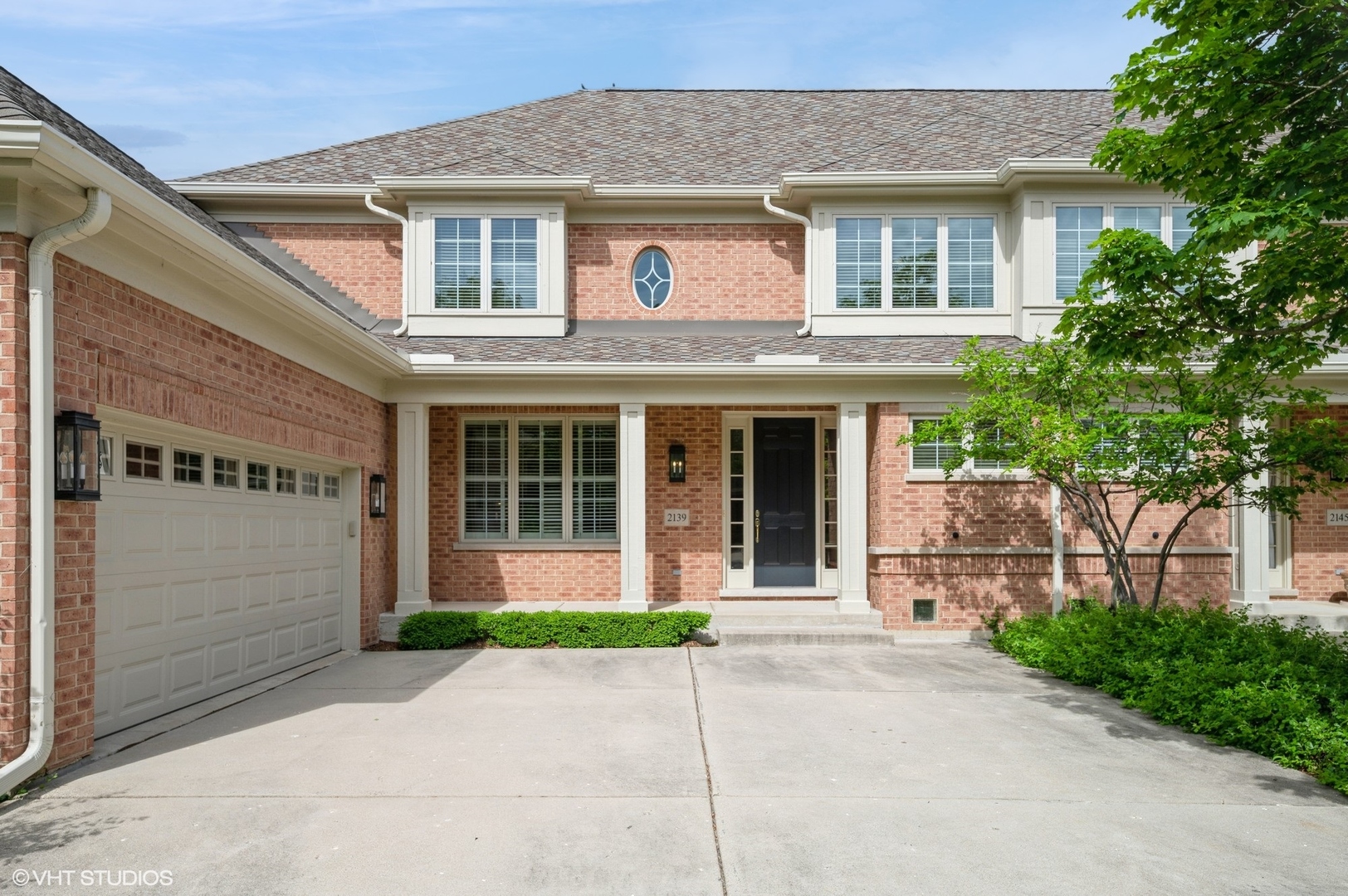 2139 Royal Ridge Drive Northbrook, IL 60062 - Photo 1 of 27 Gallery Image 1