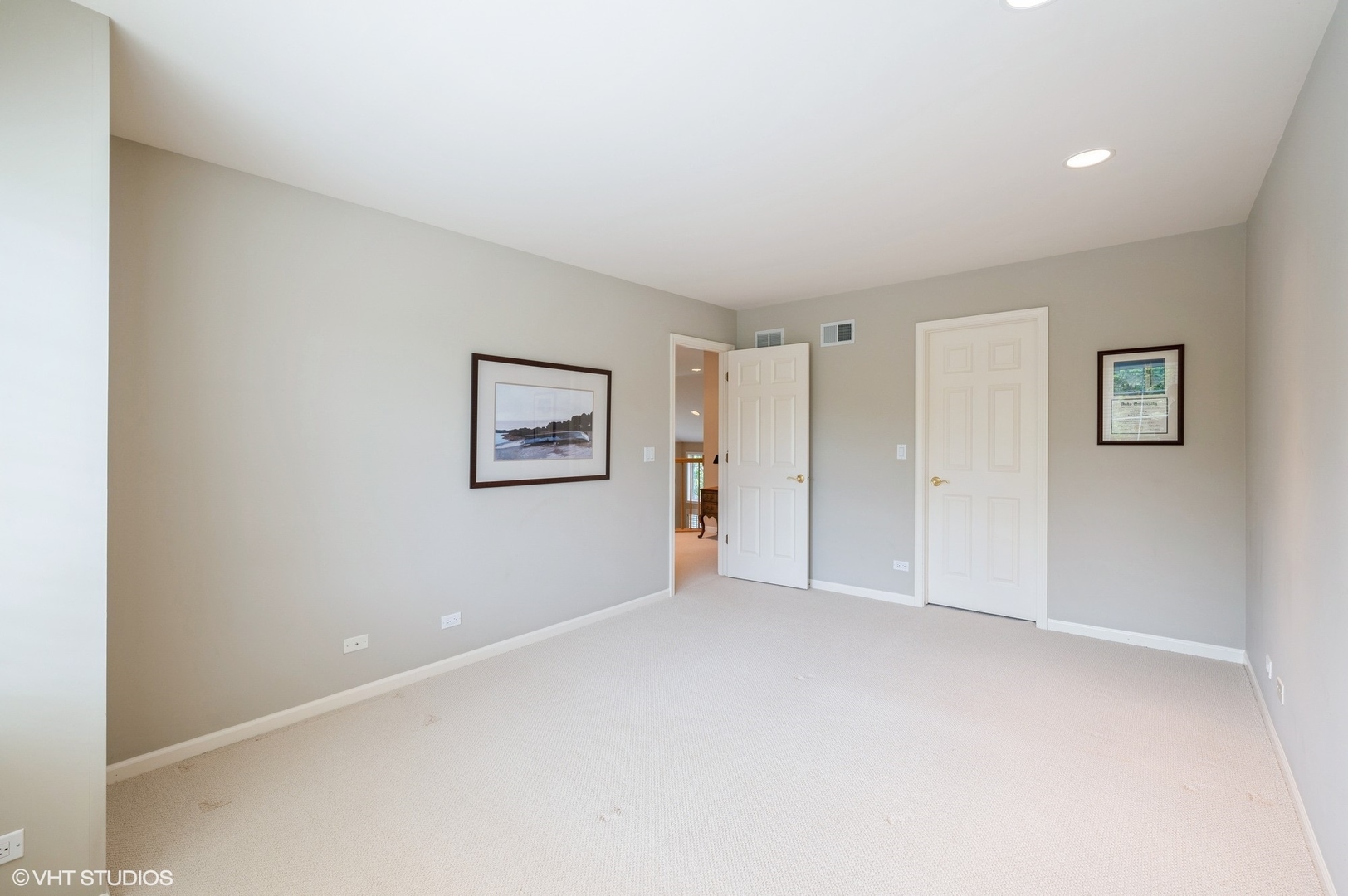 2139 Royal Ridge Drive Northbrook, IL 60062 - Photo 14 of 27 Gallery Image 14