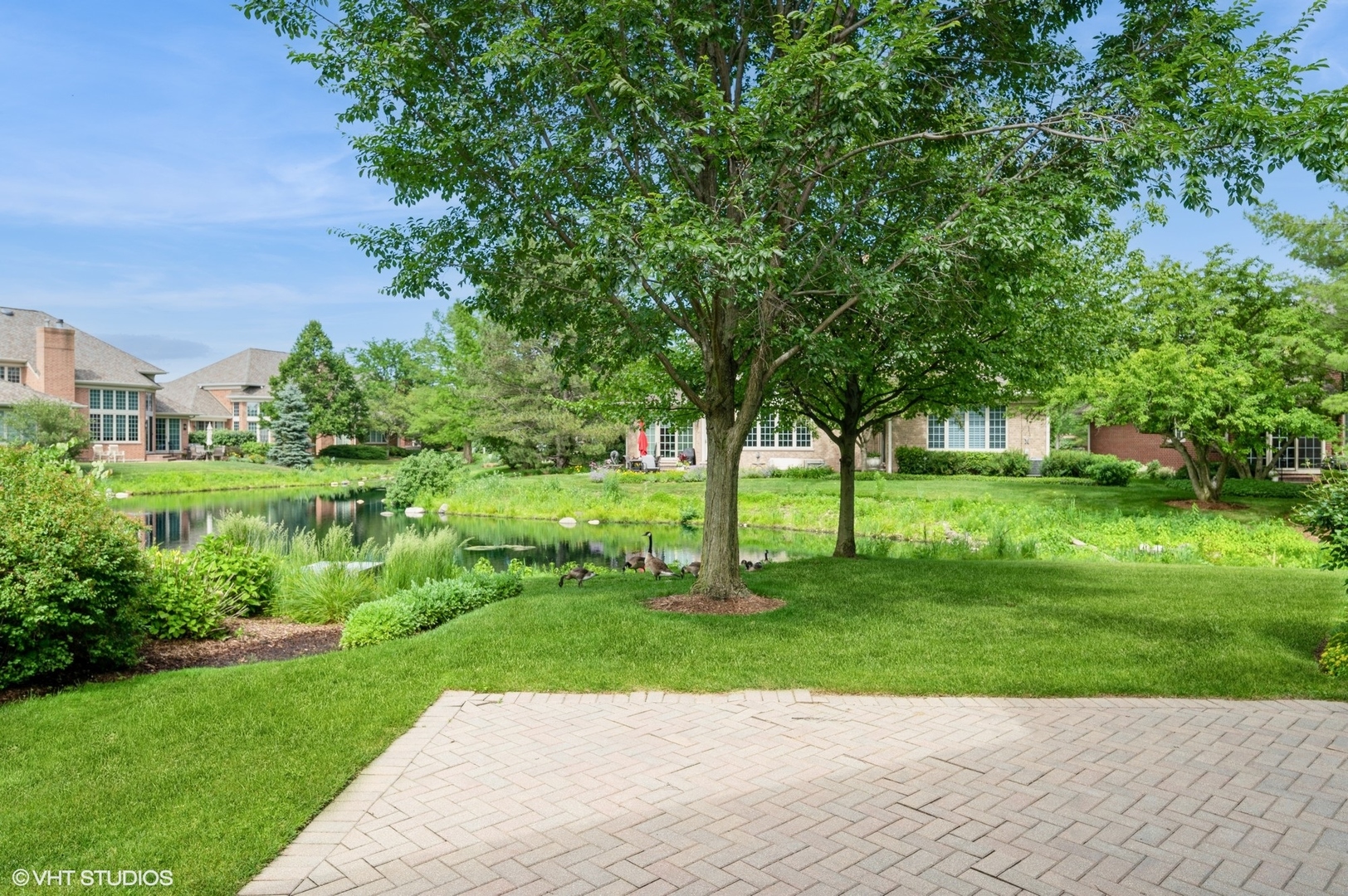 2139 Royal Ridge Drive Northbrook, IL 60062 - Photo 15 of 27 Gallery Image 15