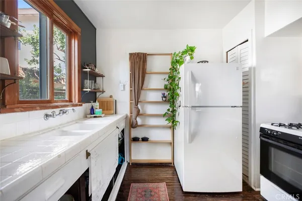 $3,175 | 956 Vernon Court, Venice, CA 90291