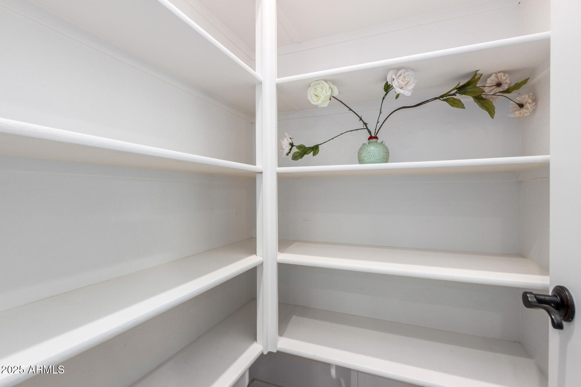 2811 South Jeffry Street Gilbert, AZ 85295 - Photo 12 of 42 18 Jeffry